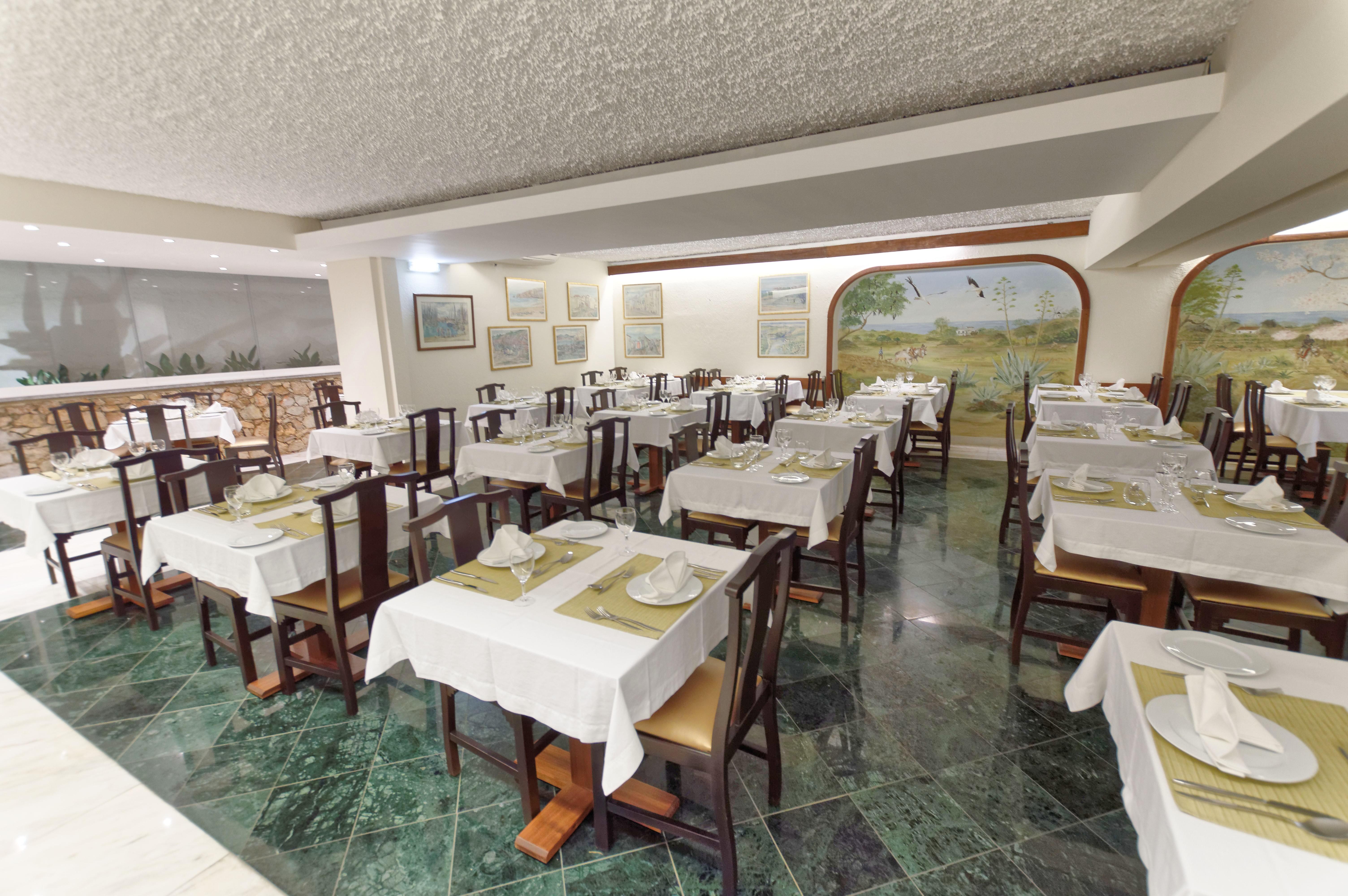 Hotel Carvoeiro Plaza 外观 照片